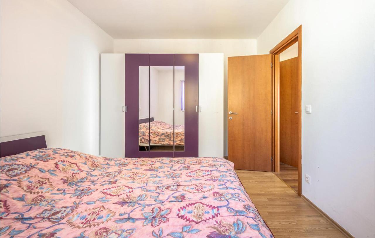 Stunning Apartment In Crikvenica With Wifi Exteriör bild