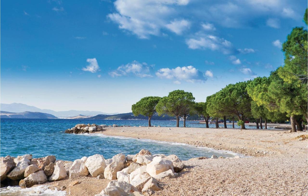 Stunning Apartment In Crikvenica With Wifi Exteriör bild