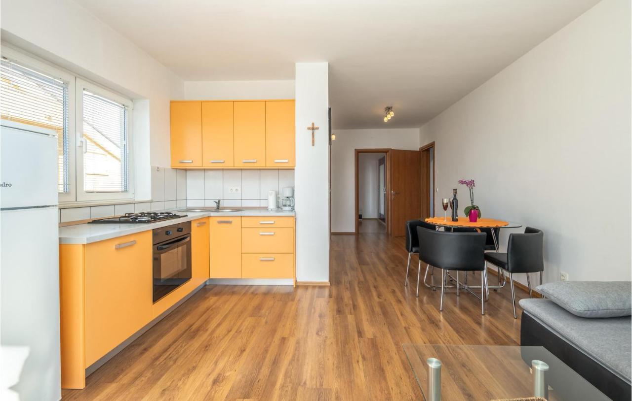 Stunning Apartment In Crikvenica With Wifi Exteriör bild