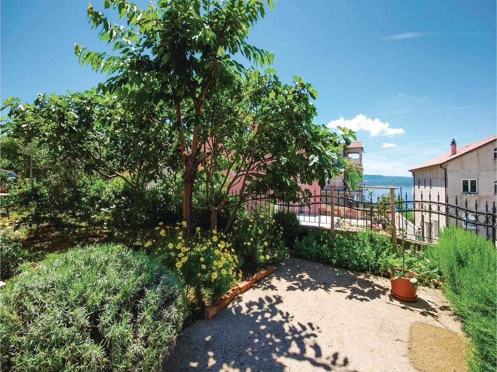Stunning Apartment In Crikvenica With Wifi Exteriör bild