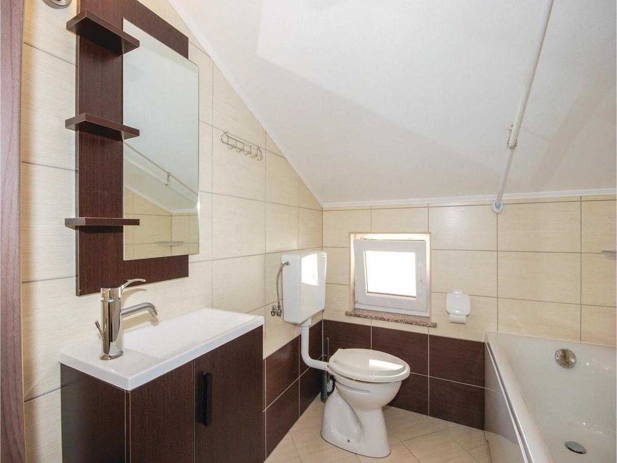 Stunning Apartment In Crikvenica With Wifi Exteriör bild